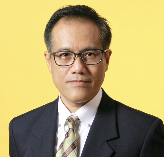 Professor Dr. Tanapat Palaga